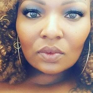 Meet your Posher, Sherrell